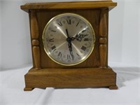 CONTEMPORARY BATTERY POWERED WOOD CLOCK