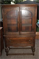 CARVED CHINA CABINET HUTCH