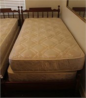 TWIN MAPLE BED