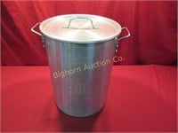 Aluminum Turkey Fryer/Stock Pot w/ Turkey Lifter