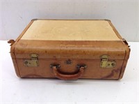 Vtg Hard Body Suitcase  Airless Platt