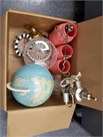 BOX LOT OF DECORATIVE COLLECTIBLES