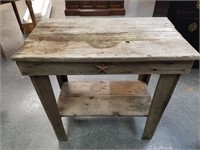 VTG PRINITIVE TABLE W CAST IRON STAR FRONT