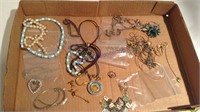 Misc jewlery
-Necklace, pendants, pins, ring