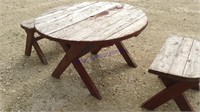 Round picnic table w/2 benches
