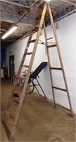 10' Wooden Folding Step Ladder