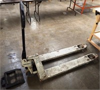 Crown Pallet Jack  & Stop and Hold Pad