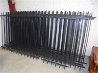 Metal yard fencing