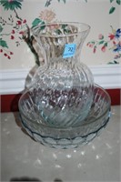 2 GLASS BOWLS AND GLASS VASE