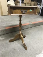 Pedestal Side Table With Drawer