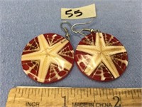 Pair of earrings, made with starfish set in resin