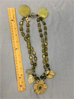 Double strand jade necklace with 5 jade pendants a