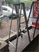 5' Aluminum Ladder, 225 Max Load