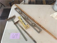 Levels and garden tools