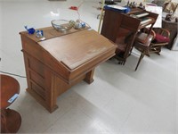 Wooden drafting desk w/ side drawers