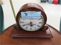 Bulovia mantle clock