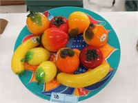 Beautiful glass fruit (11 pieces) & colorful plate