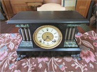 MANTLE CLOCK WITH KEY