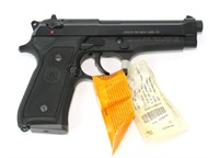 Beretta Model 92FS 9mm semi-auto, 4.9" barrel