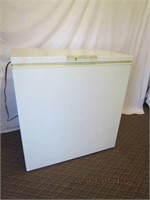 Eaton Viking chest freezer approx 9 cubic ft
