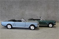 2 pcs. '64 Ford Mustang Convertibles