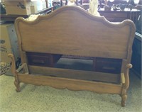 Vintage Maple full sized Bed