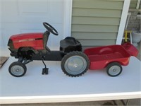 Ertl Case IH Tractor Pedal Car w/ Pull Behind