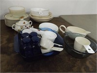 ASSORTED KITCHENWARE INCLUDES PYREX, ANCHOR & MORE