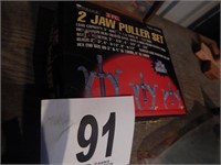 2 JAW PULLER SET STILL IN BOX