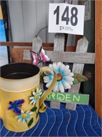 DECORATIVE WATERING CAN AND GARDEN SIGN