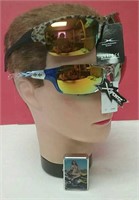 New 2 Pairs Mens Sunglasses & Lighter