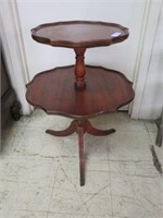 MAHOGANY DUNCAN PHYFE TWO TIER OCCASIONAL