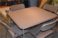 Card Table w/4 Padded Chairs