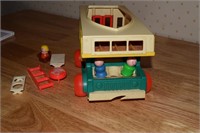 Vintage Fisher Price Play Family Camper(10 Pieces)
