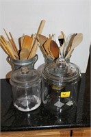 WOODEN UTENSILS AND STORAGE JARS