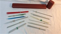 30 Assorted Sized Knitting Needles w/ Case