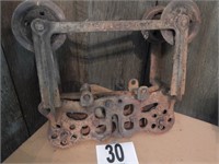 CAST IRON MILWAKEE OLD TRACK PULLEY PATENT 1884,