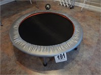 GOLDS GYM MINI TRAMPOLINE WITH DIGITAL COUNTER