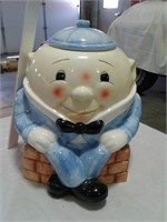 Humpty Dumpty cookie jar