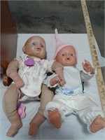 wood doll crade, 2 dolls