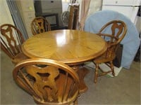 Round Oak Table, 2 Leaves, 4 Chairs, Glass Top