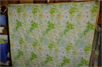 QUILT 77" X 87" YELLOW FLOWERS, BUTTERFLYS