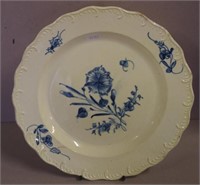 Hand painted C18th creamware plate