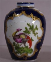 Late 18th century Worcester blue scale ground vase