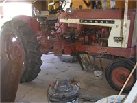 Farmall 504 Gas (not running)