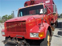 2004 FREIGHTLINER CONDOR W/ GS PRODUCTS RECYCLE TR