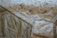 Bedding Set and pillow shams