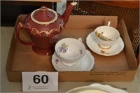 Hall maroon teapot - English & German bone china