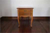 Oak 2 Drawer End Table