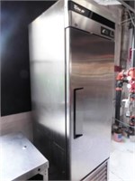 Turbo Air 1-door refrigerator